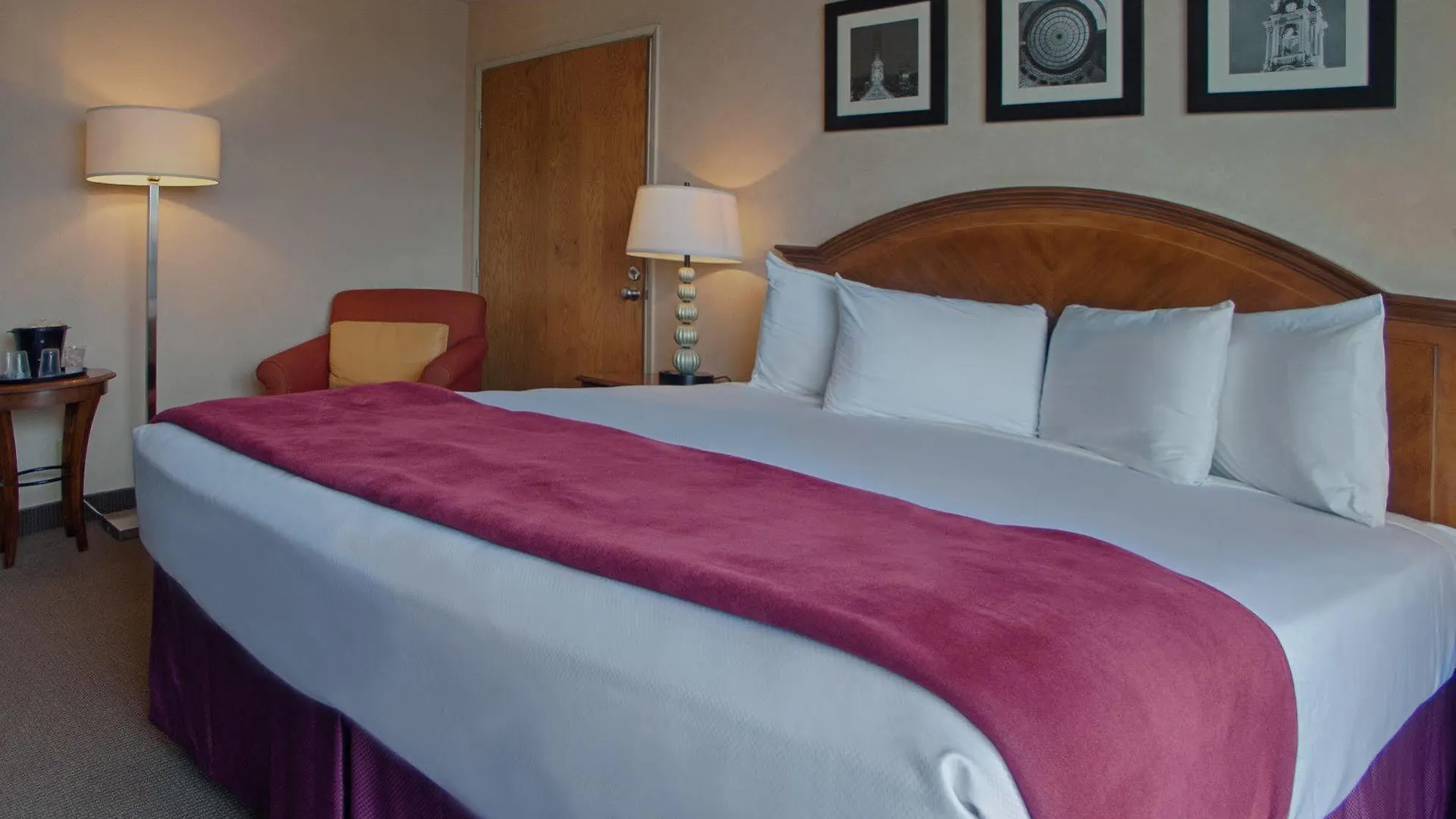 ** Hotel Inn At The Convention Center Portland United States